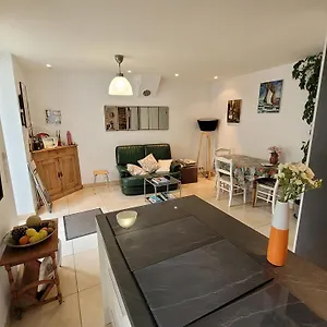Hébergement de vacances Maison Très Calme Plein Centre Jardin, Moëlan-sur-Mer